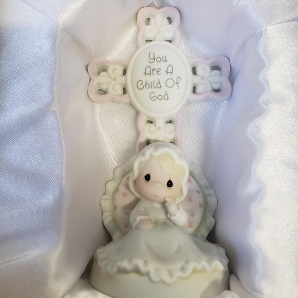 Christening /Baptism Gift "Precious Moments" Girl.